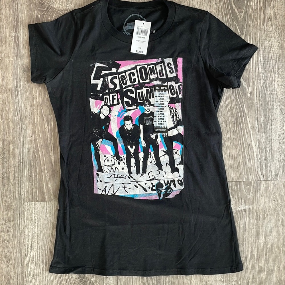 NWT 5 Seconds of Summer babydoll T. Size small.